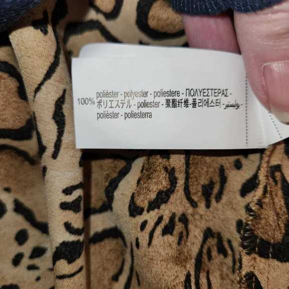 NWT Zara Animal Print Lace Up Front Ruffle Top Size L Long Sleeves Black/Brown - Picture 16 of 16